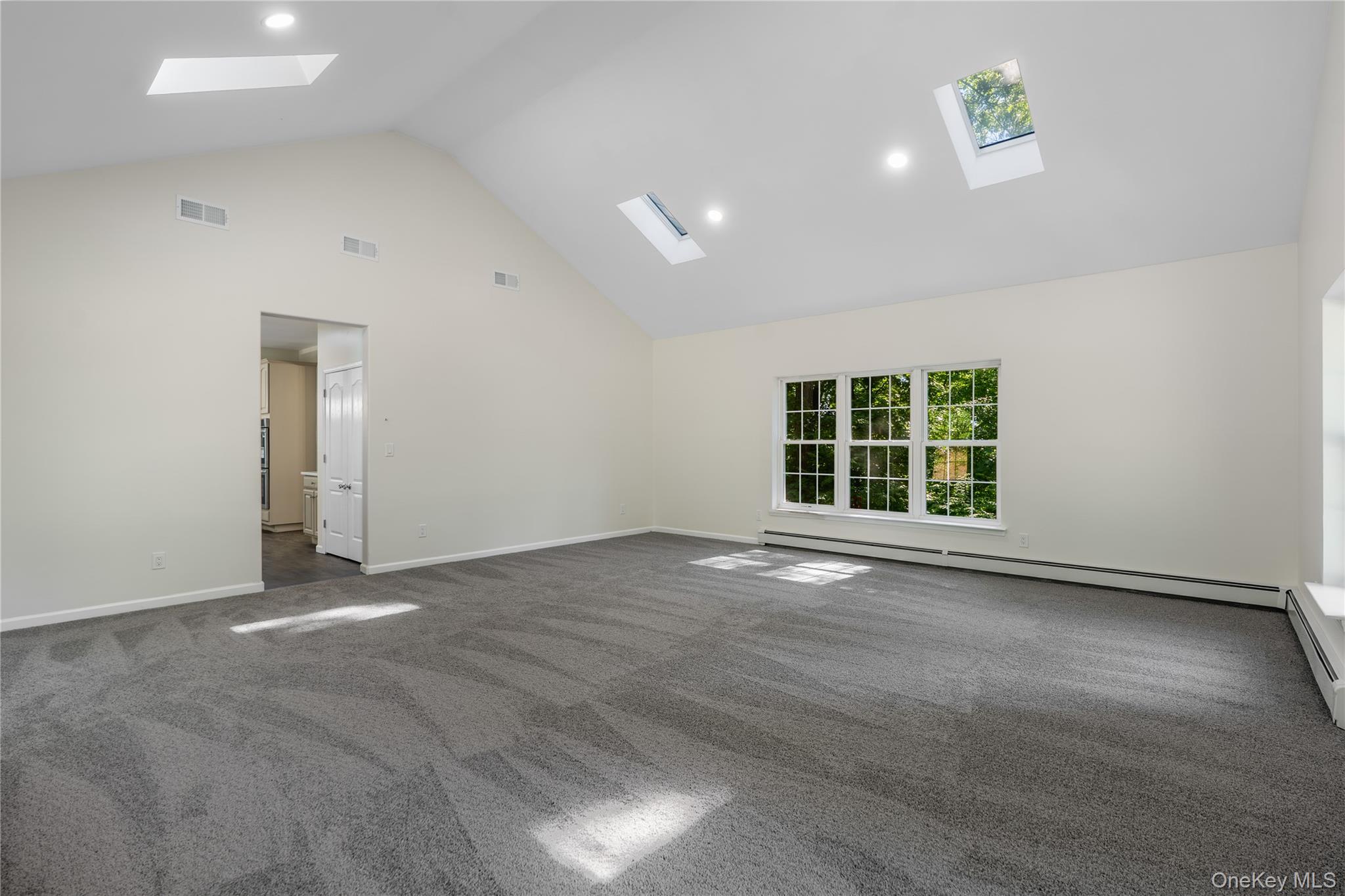 138 Half Moon Road Highland, NY 12528 - Photo 5 of 28
