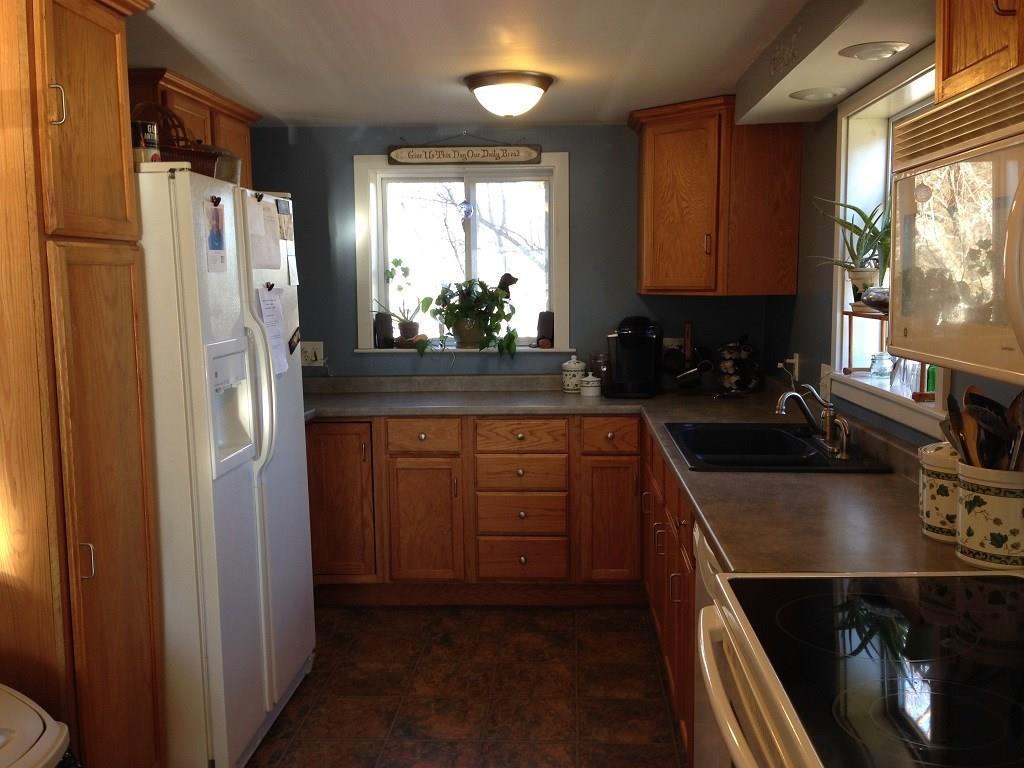 836 Riverside Drive Augusta, ME 04330 - Photo 7 of 21 Kitchen