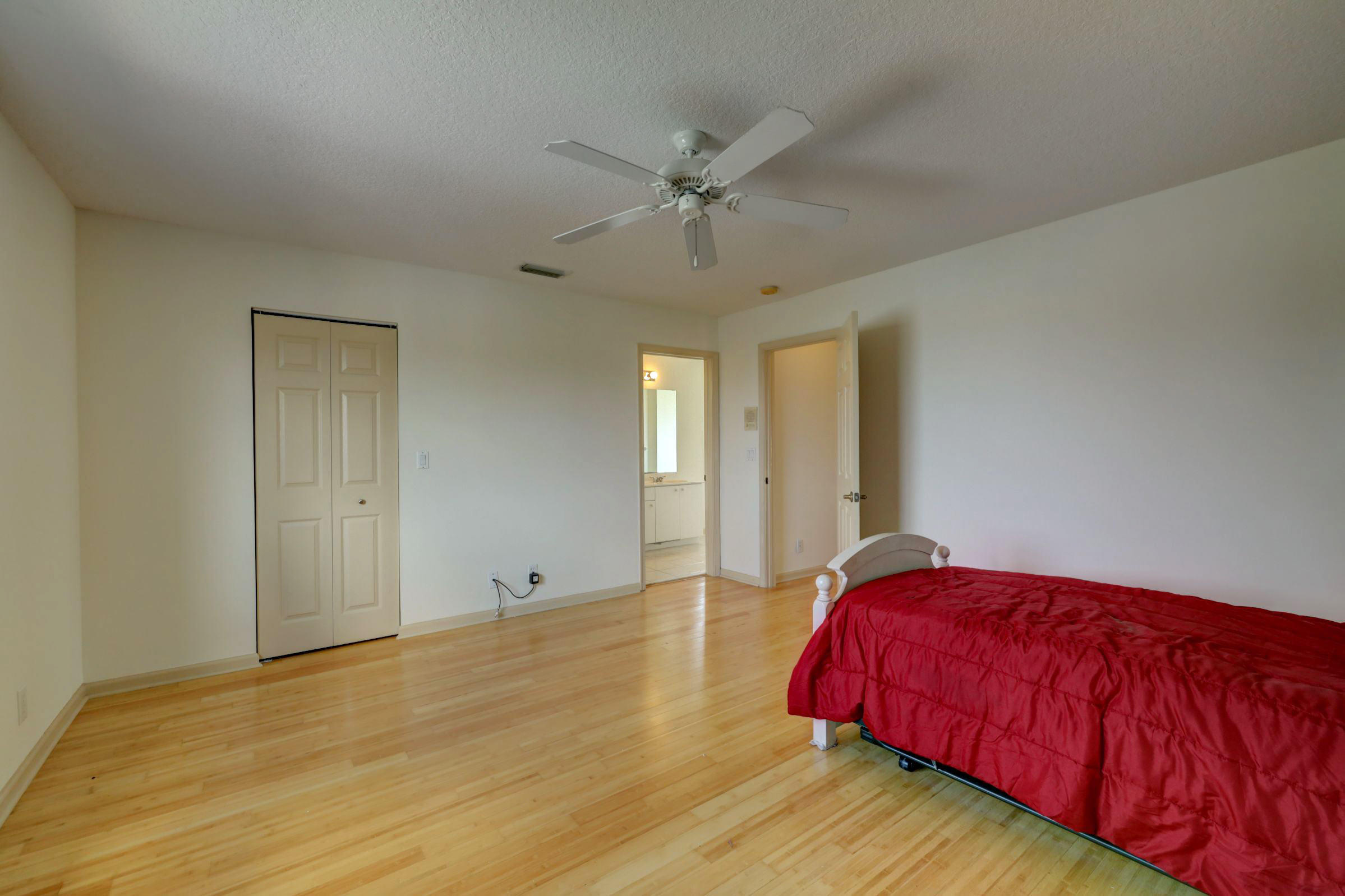 2581 Southeast Springtree Place Stuart, FL 34997 - Photo 12 of 39 12_3j0a6808_09_10_11_12