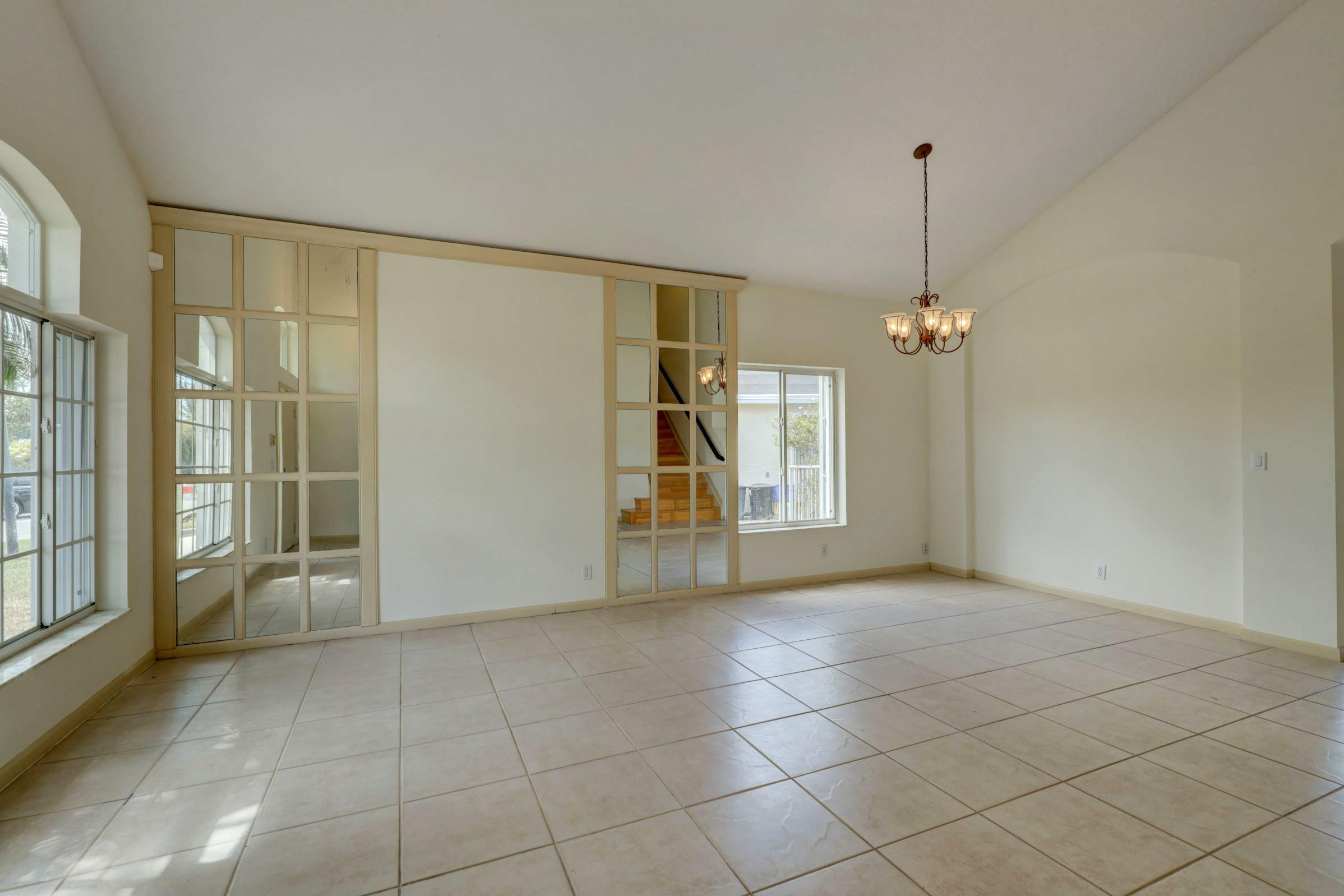 2581 Southeast Springtree Place Stuart, FL 34997 - Photo 2 of 39 01_3j0a6738_39_40_41_42
