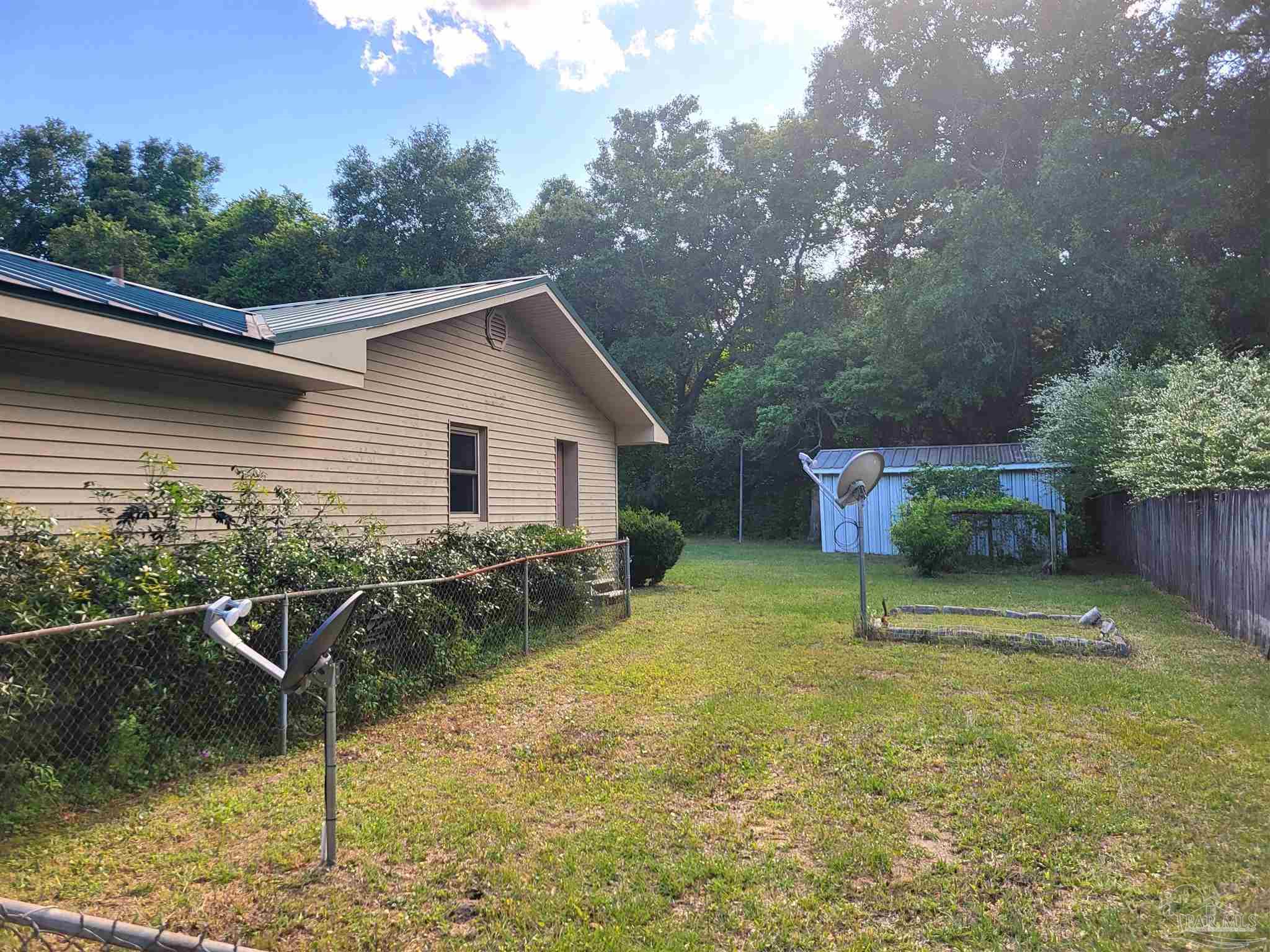 4533 Trice Road Pace, FL 32571 - Photo 4 of 23 Gallery Image 4