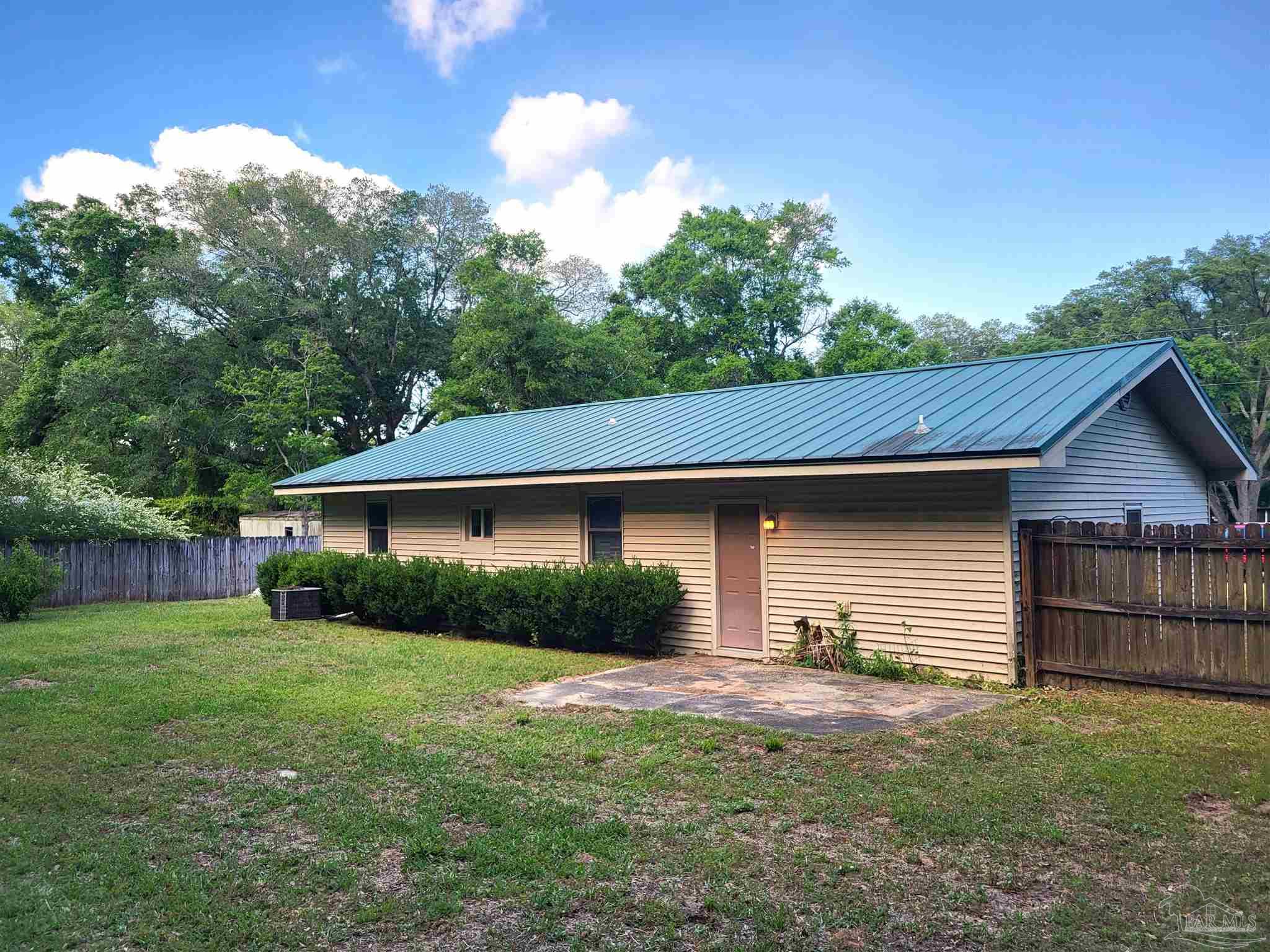 4533 Trice Road Pace, FL 32571 - Photo 5 of 23 Gallery Image 5