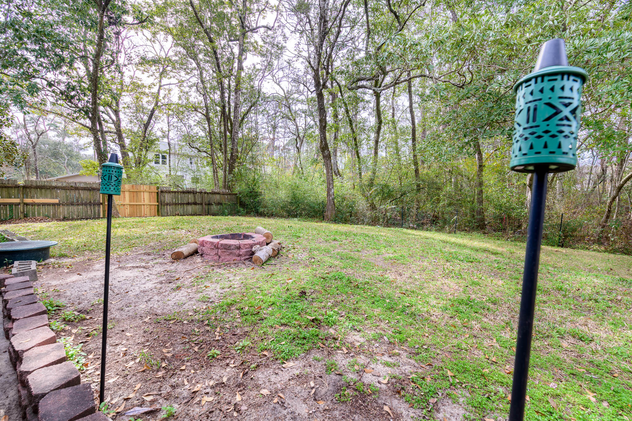 1688 Vine Avenue Niceville, FL 32578 - Photo 29 of 32 a view of a park with large trees