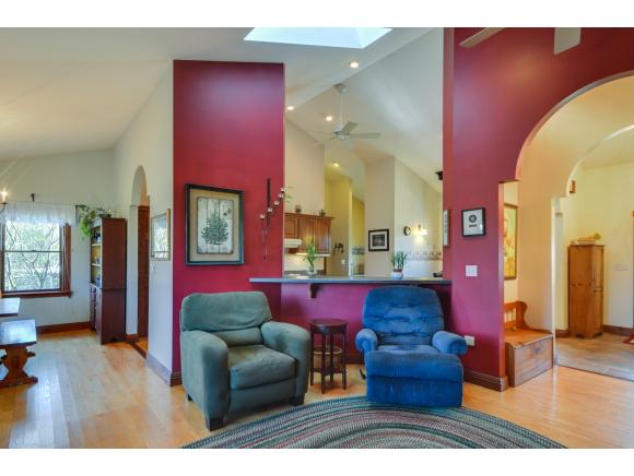 15 Reynolds Road Grand Isle, VT 05458 - Photo 6 of 36 Gallery Image 6