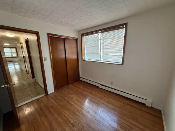 $3,100 | 36 West 9th Street, Unit 1, Bayonne, NJ 07002
