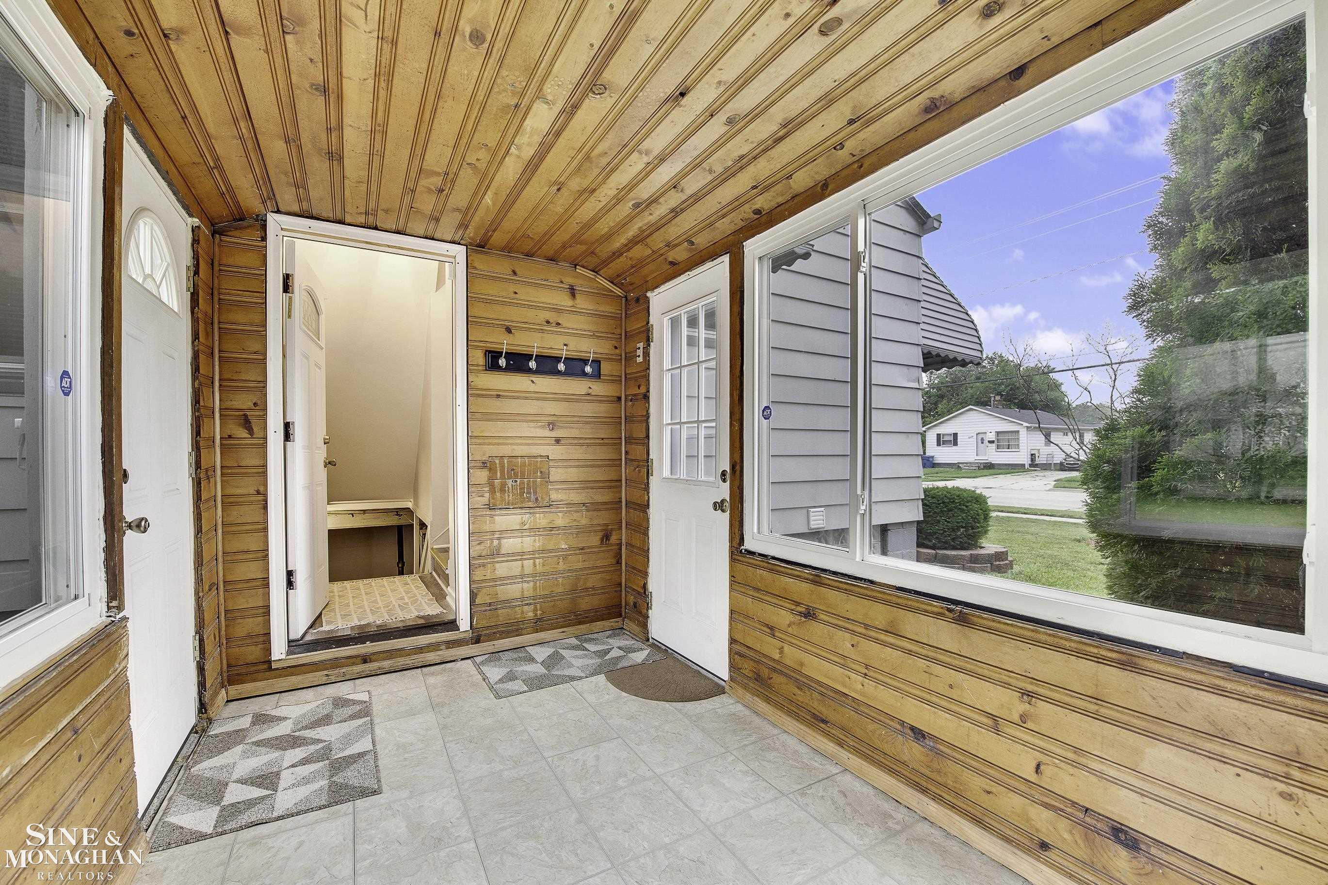 8075 Stephens Center Line, MI 48015 - Photo 14 of 20 Gallery Image 14