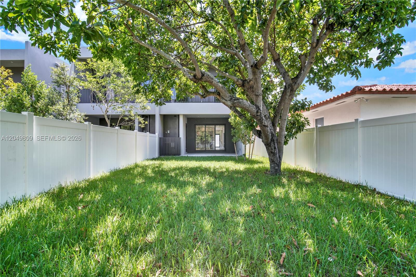2889 Southwest 35th Avenue, Unit 2887 Miami, FL 33133 - Photo 52 of 62