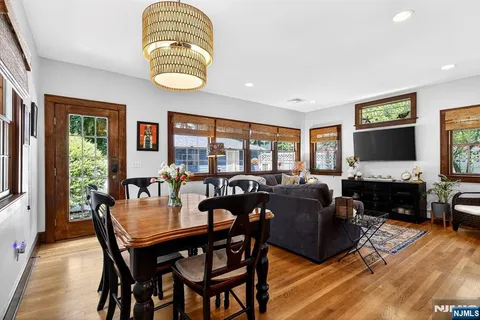 $999,000 | 158 Vreeland Avenue, Rutherford, NJ 07070