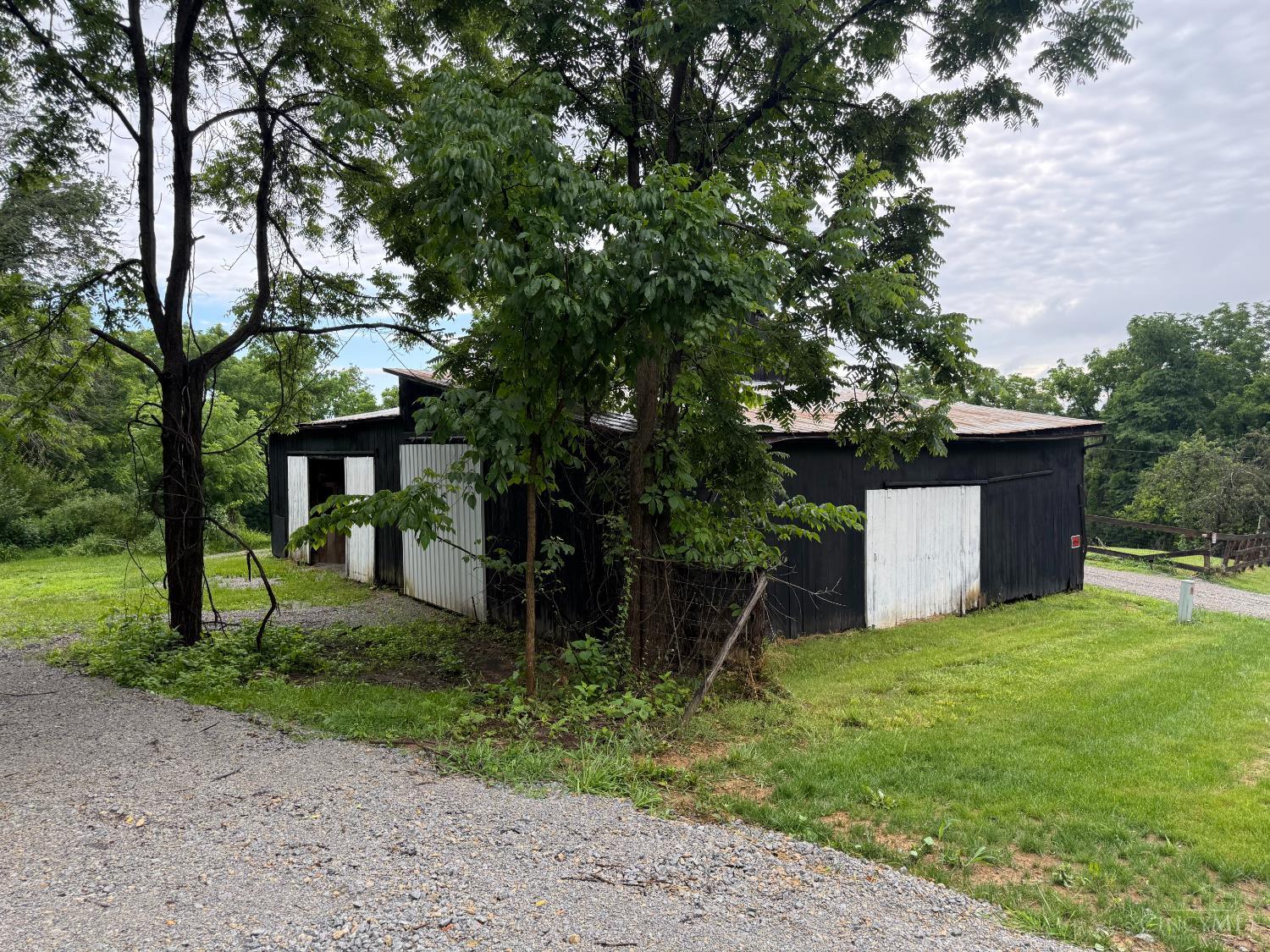 8225 West Prospect Road Hillsboro, OH 45133 - Photo 36 of 49