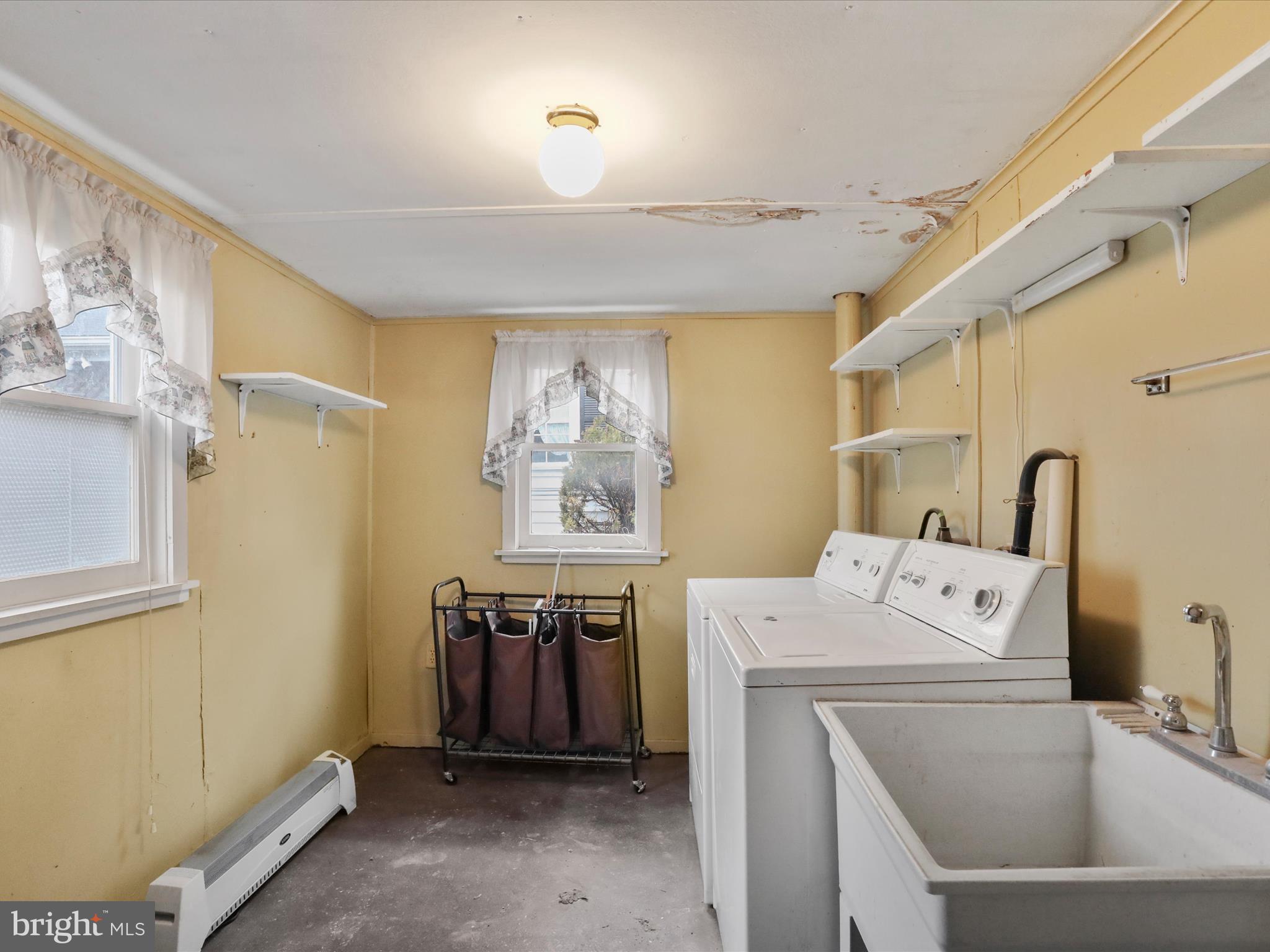 118 Ridge Avenue Waynesboro, PA 17268 - Photo 15 of 36 Laundry Room with Wash basin too.