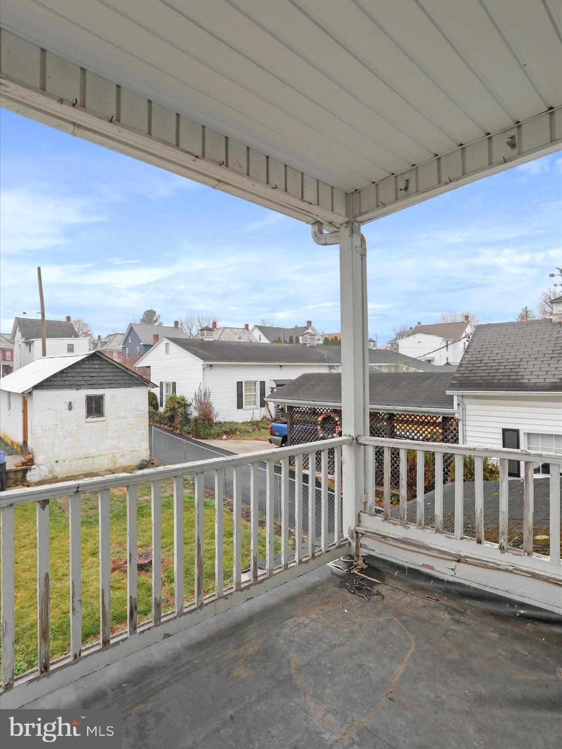 118 Ridge Avenue Waynesboro, PA 17268 - Photo 20 of 36 Balcony