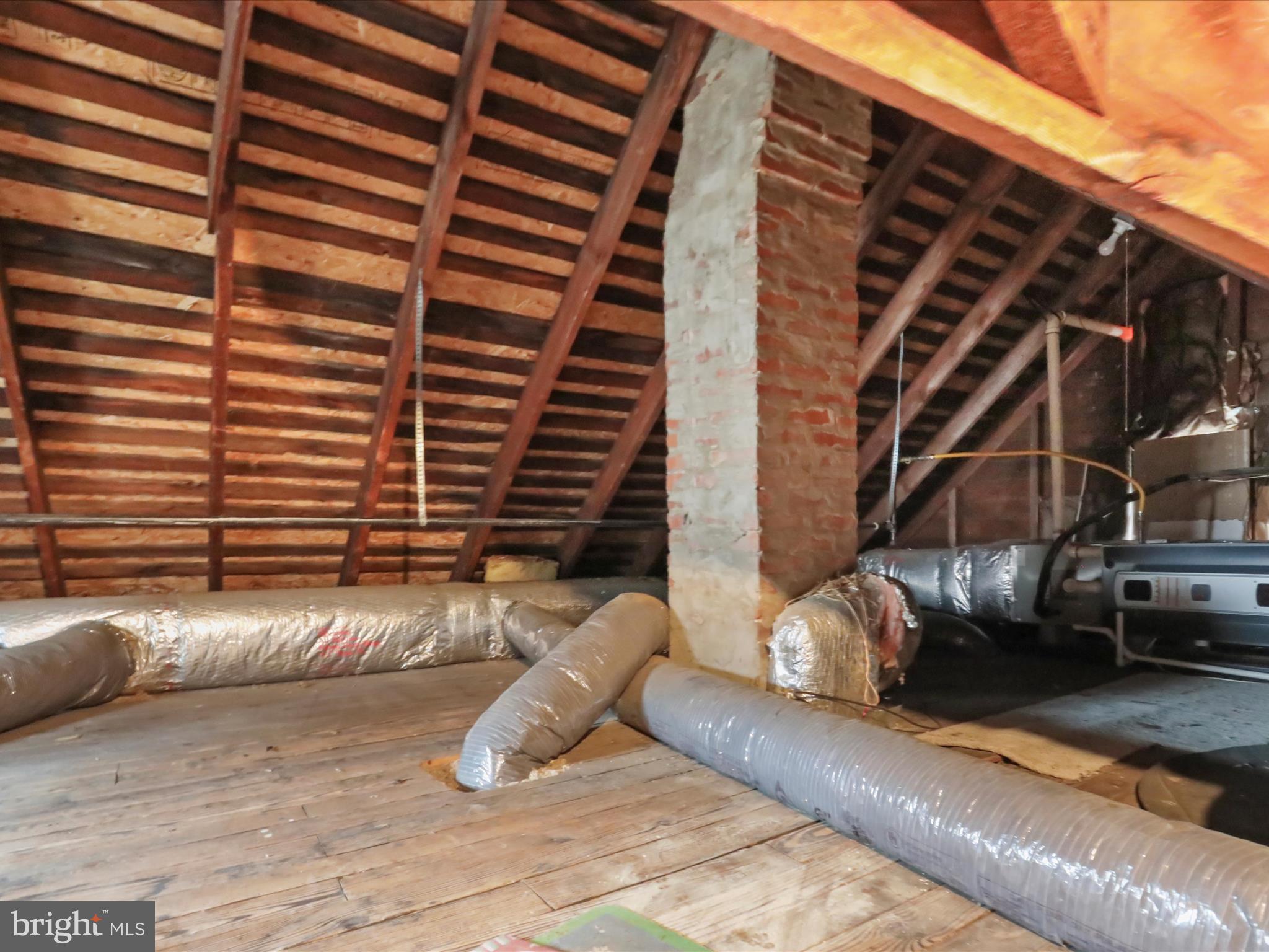 118 Ridge Avenue Waynesboro, PA 17268 - Photo 27 of 36 Floored Attic