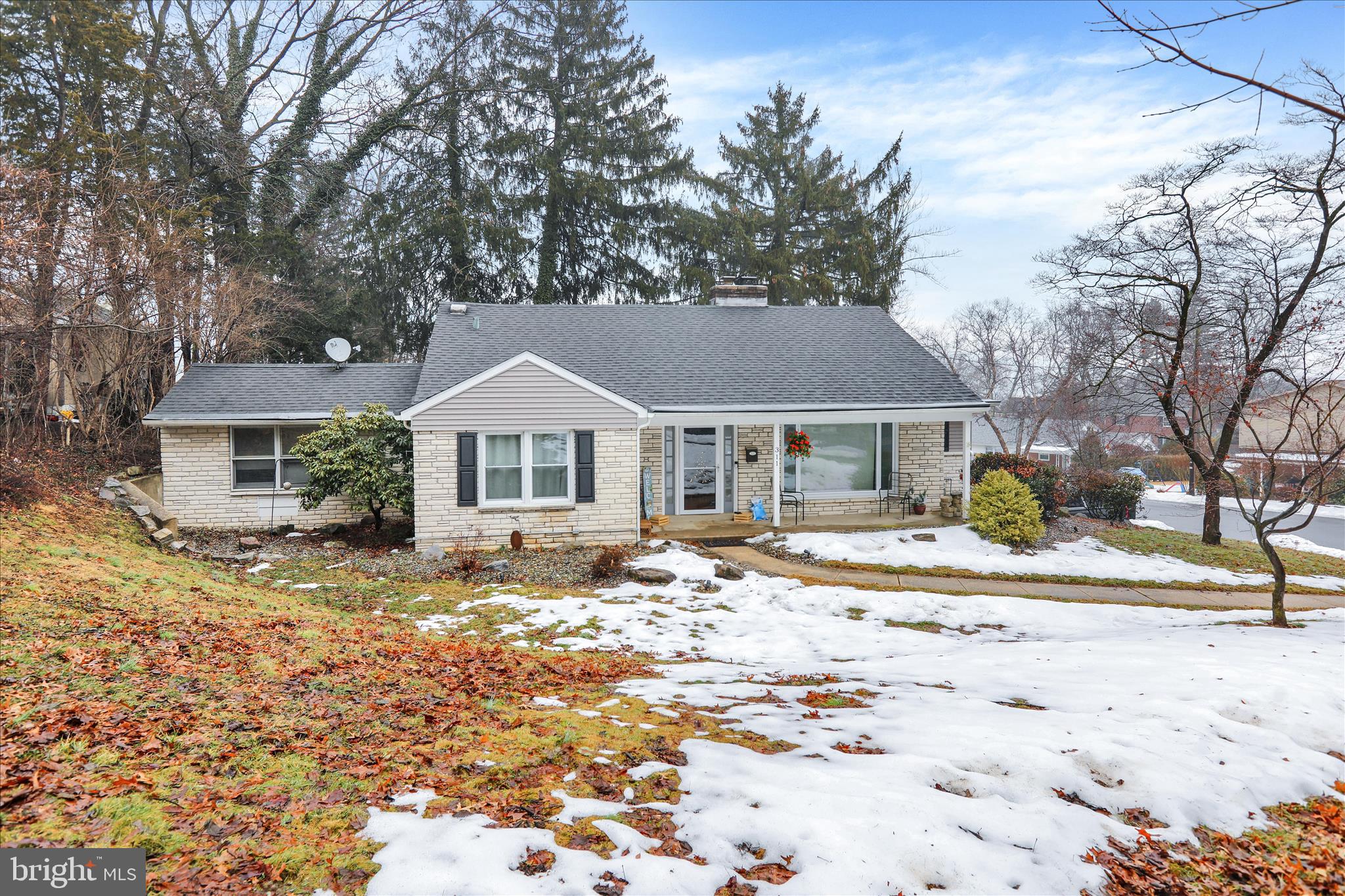 311 Lynoak Avenue Reading, PA 19607 - Photo 2 of 30 360_3125