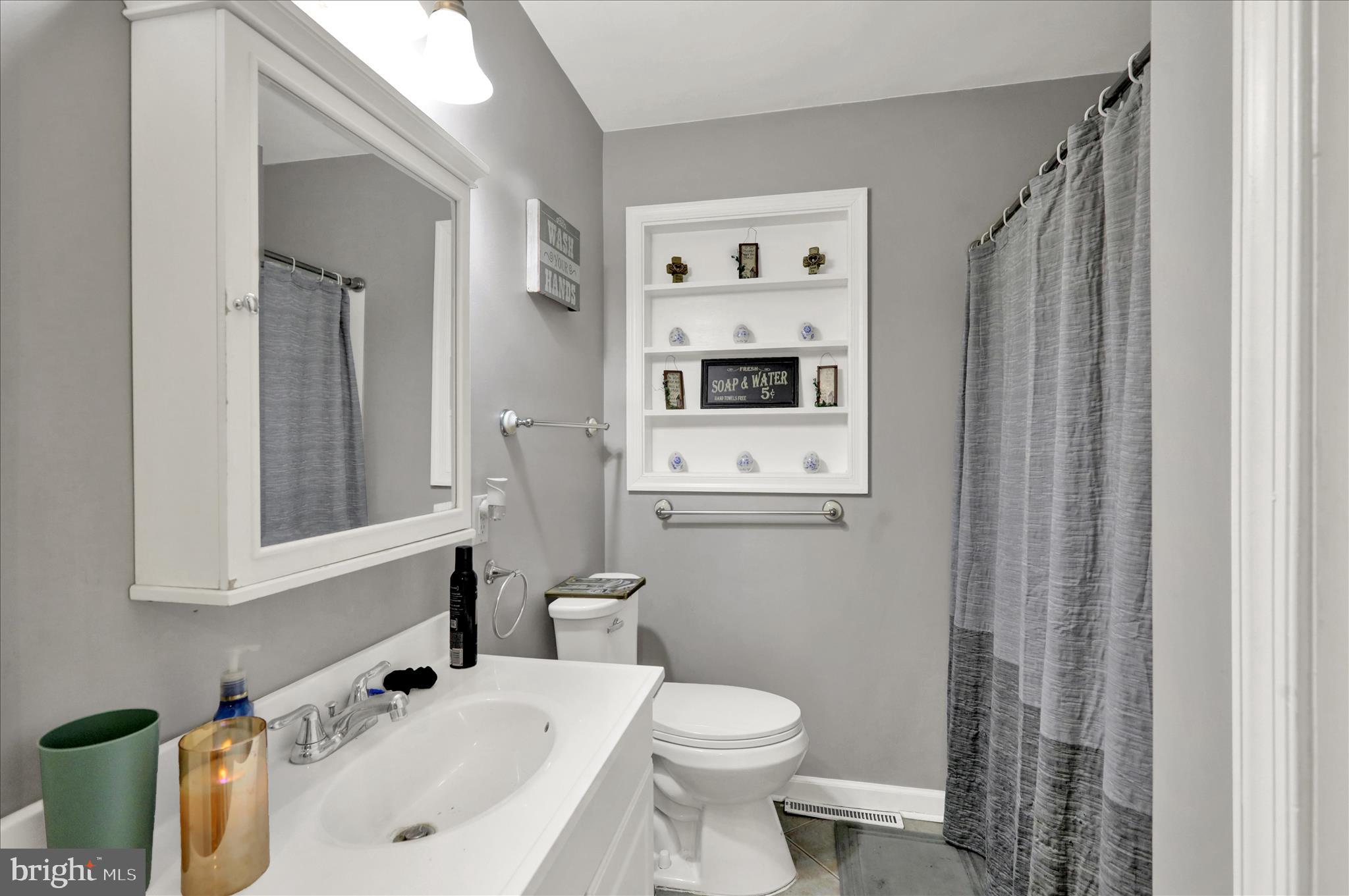 311 Lynoak Avenue Reading, PA 19607 - Photo 8 of 30 360_3153