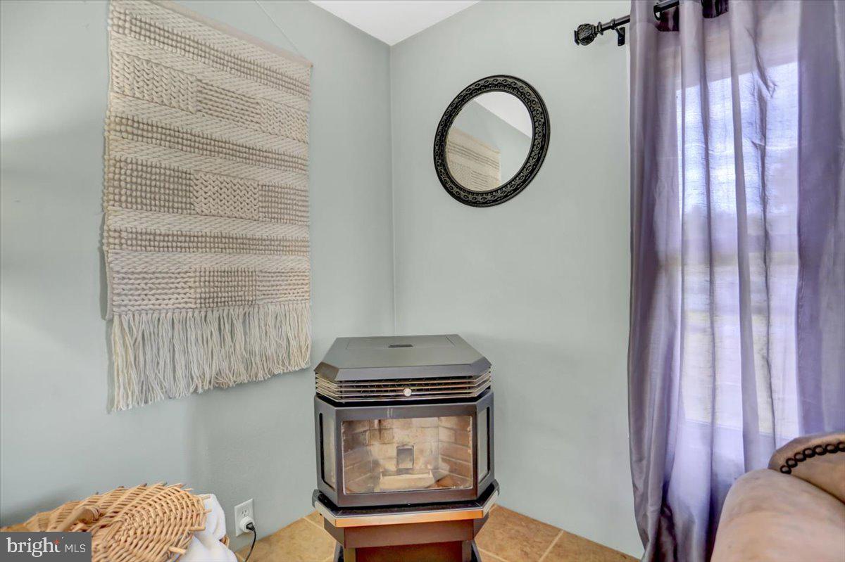 4666 Coontown Road Chambersburg, PA 17202 - Photo 11 of 37 Pellet Stove in Living Room