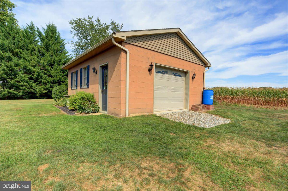 4666 Coontown Road Chambersburg, PA 17202 - Photo 6 of 37 Gallery Image 6