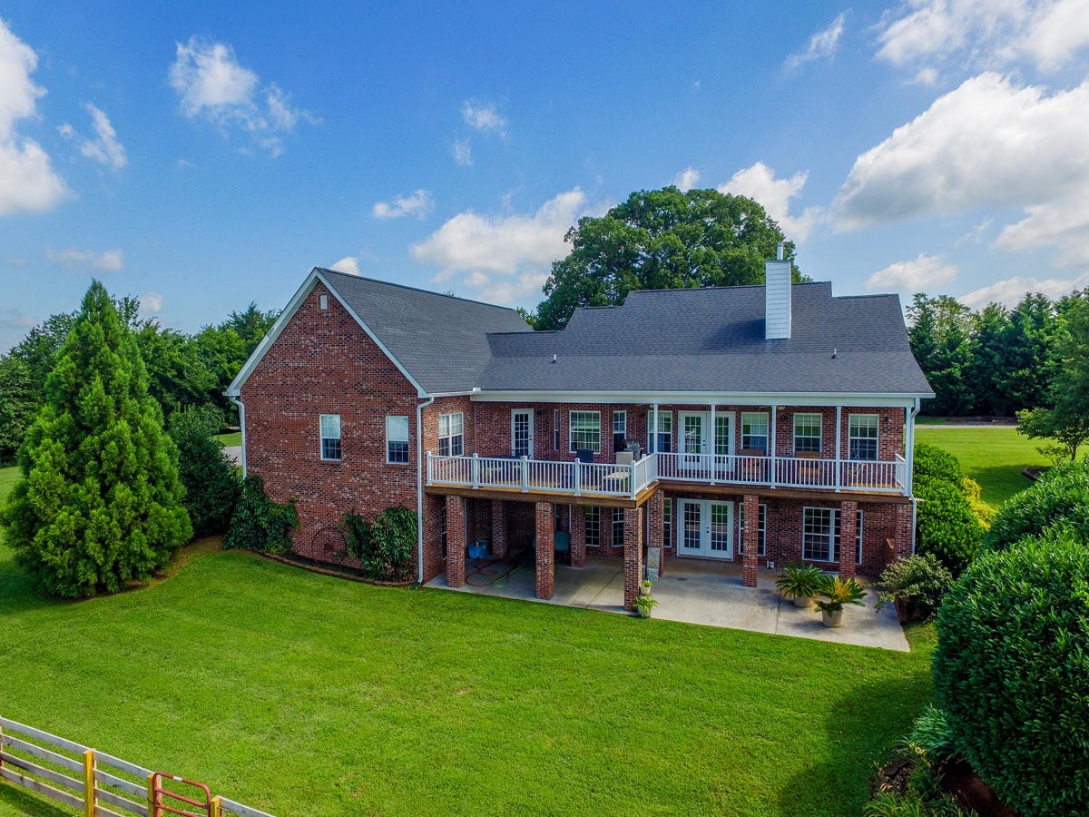 998 Disco Loop Road Friendsville, TN 37737 - Photo 3 of 36 Gallery Image 3