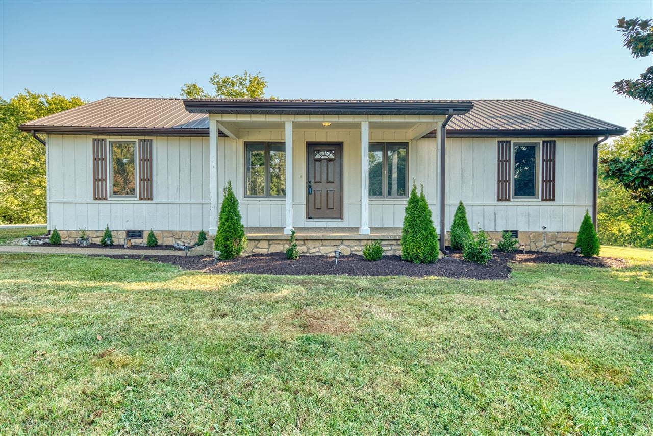 2398 Lewisburg Road Russellville, KY 42276 - Photo 1 of 28 Gallery Image 1