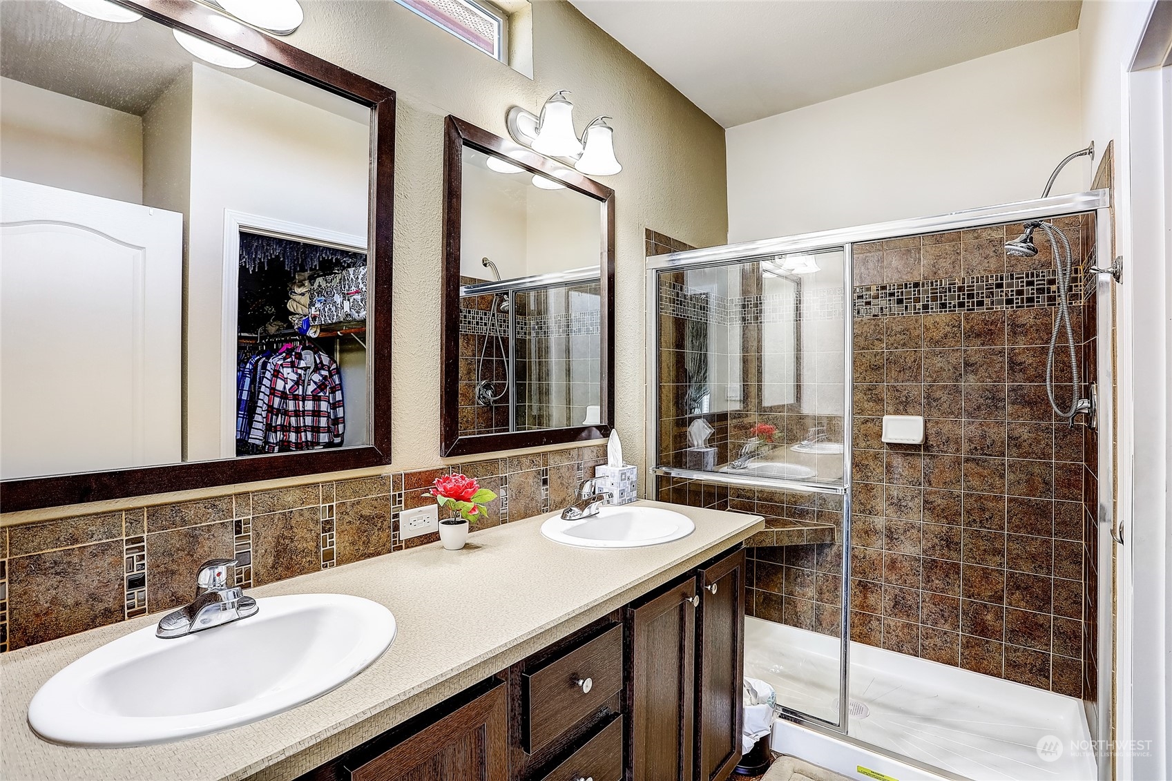 812 Pine Drive Enumclaw, WA 98022 - Photo 18 of 26 a bathroom with a double vanity sink mirror and double