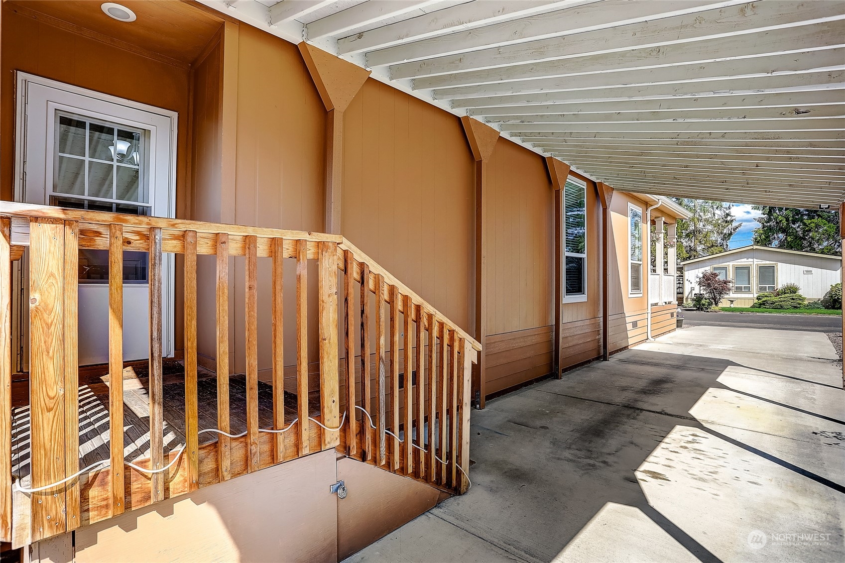 812 Pine Drive Enumclaw, WA 98022 - Photo 19 of 26 a view of a blue and white door