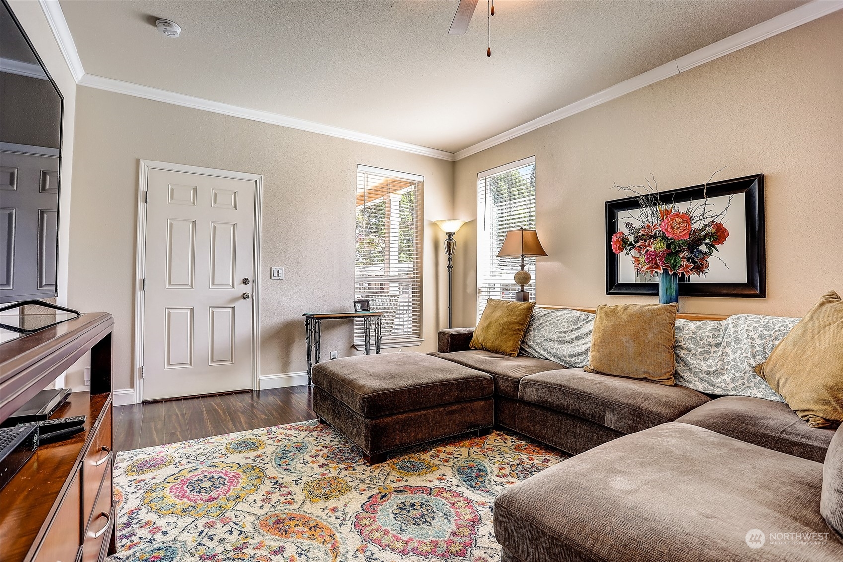 812 Pine Drive Enumclaw, WA 98022 - Photo 8 of 26 a living room with furniture and a rug