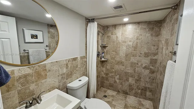 $319,900 | 1631 Northeast 114th Street, Unit 109, Miami, FL 33181