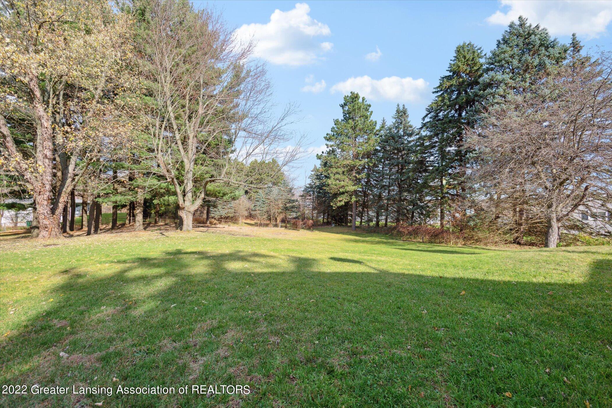 5897 Lansing Road Potterville, MI 48876 - Photo 10 of 34 38-5897-Lansing-Rd-WindowStill-35