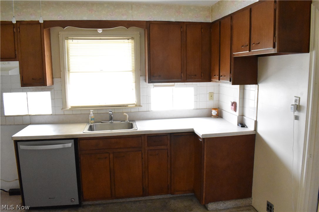 231 Trumbull Avenue Northeast Warren, OH 44483 - Photo 11 of 31 Gallery Image 11