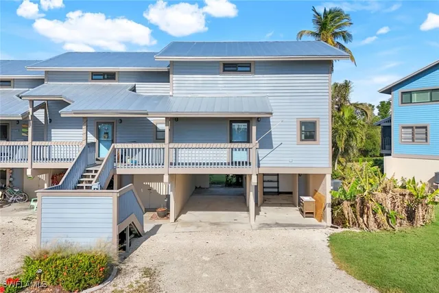 $250,000 | 5271 Blue Crab Circle, Unit 5, Bokeelia, FL 33922