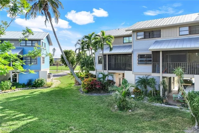 $250,000 | 5271 Blue Crab Circle, Unit 5, Bokeelia, FL 33922