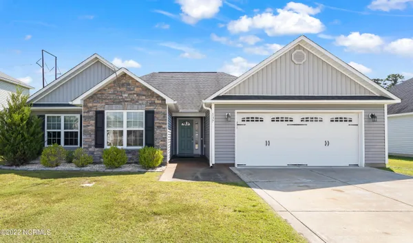$1,800 | 137 Cavalier Drive, Jacksonville, NC 28546