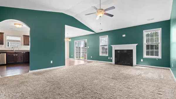 $1,800 | 137 Cavalier Drive, Jacksonville, NC 28546
