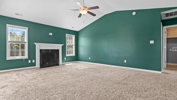 $1,800 | 137 Cavalier Drive, Jacksonville, NC 28546