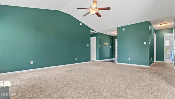 $1,800 | 137 Cavalier Drive, Jacksonville, NC 28546