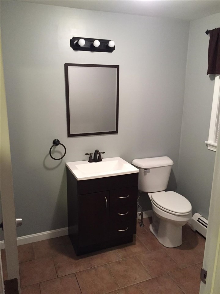 4 Tiger Tail Circle, Unit R Derry, NH 03038 - Photo 5 of 12