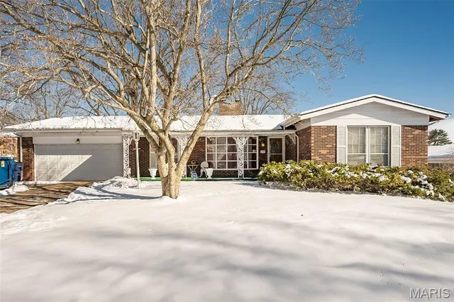 $170,000 | 13910 Sunland Drive, Florissant, MO 63034