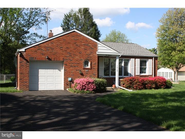 1018 Edann Road Oreland, PA 19075 - Photo 12 of 19 Exterior