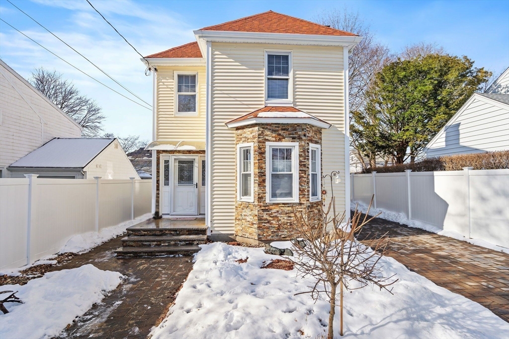 54 Clements Road Waltham, MA 02453 - Photo 1 of 36 Gallery Image 1