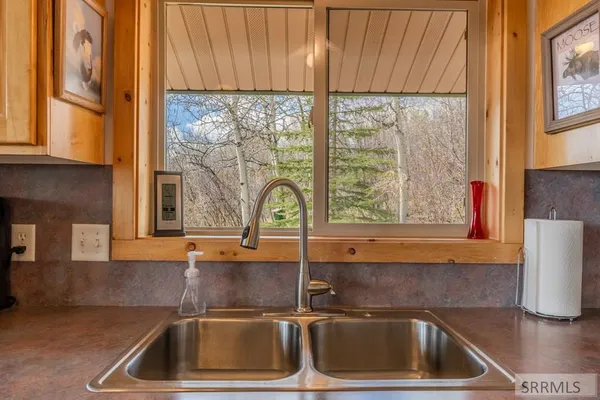 $686,000 | 3889 Lake Breeze Drive, Island Park, ID 83429