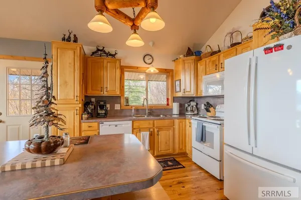 $686,000 | 3889 Lake Breeze Drive, Island Park, ID 83429