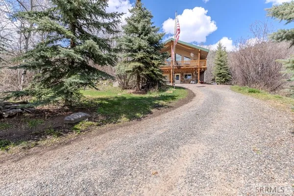 $686,000 | 3889 Lake Breeze Drive, Island Park, ID 83429