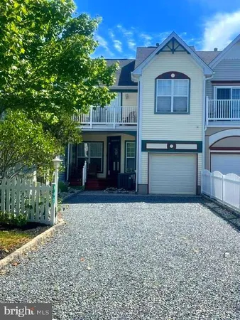 $550,000 | 945 Yacht Club Drive, Ocean Pines, MD 21811
