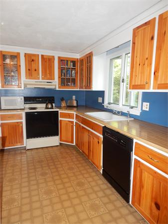 13 Longhill Road Franklin, MA 02038 - Photo 11 of 29 Gallery Image 11