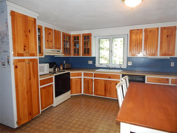 13 Longhill Road Franklin, MA 02038 - Photo 12 of 29 Gallery Image 12