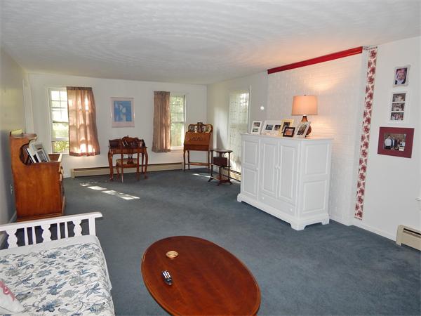 13 Longhill Road Franklin, MA 02038 - Photo 6 of 29 Gallery Image 6