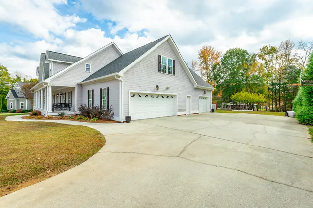 $600,000 | 232 East Tennant Circle, Chickamauga, GA 30707