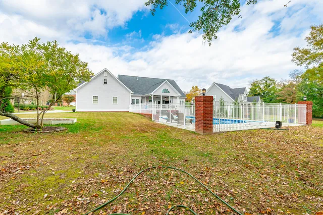 $600,000 | 232 East Tennant Circle, Chickamauga, GA 30707