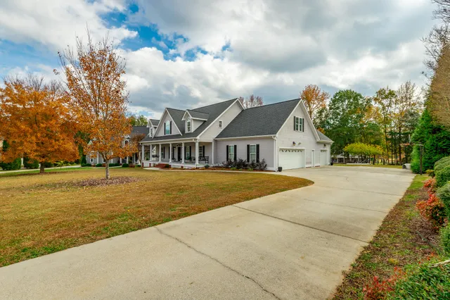 $600,000 | 232 East Tennant Circle, Chickamauga, GA 30707