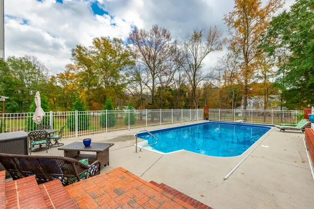 $600,000 | 232 East Tennant Circle, Chickamauga, GA 30707