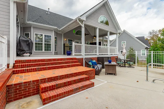 $600,000 | 232 East Tennant Circle, Chickamauga, GA 30707